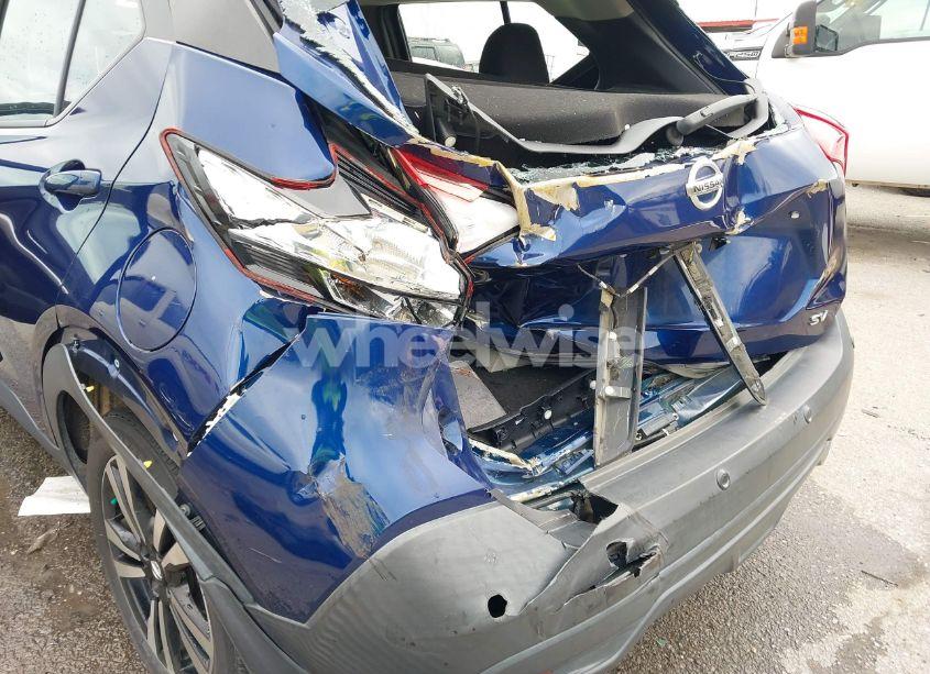 Photo 6 of 2020 Nissan Kicks SV XTRONIC CVT (VIN 3N1CP5CV8LL555639)
