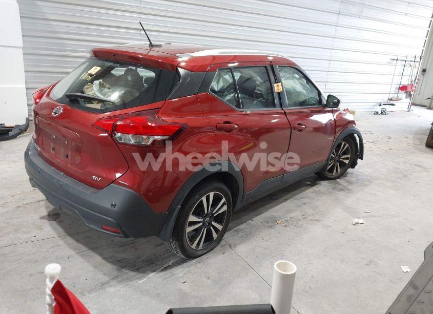 Photo 4 of 2020 Nissan Kicks SV XTRONIC CVT (VIN 3N1CP5CV8LL561098)