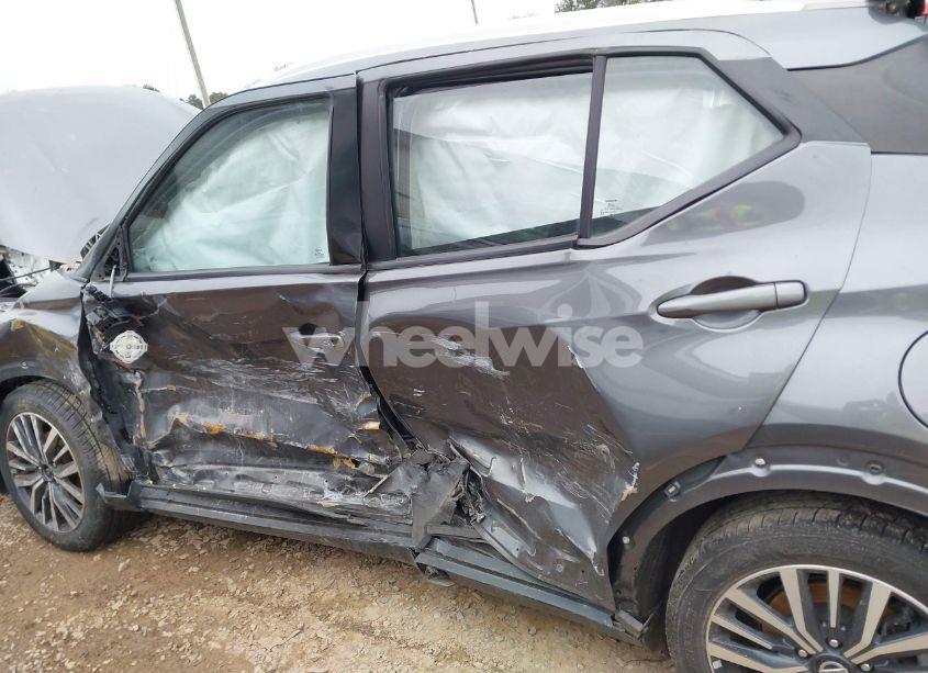 Photo 6 of 2021 Nissan Kicks SV XTRONIC CVT (VIN 3N1CP5CV8ML471788)