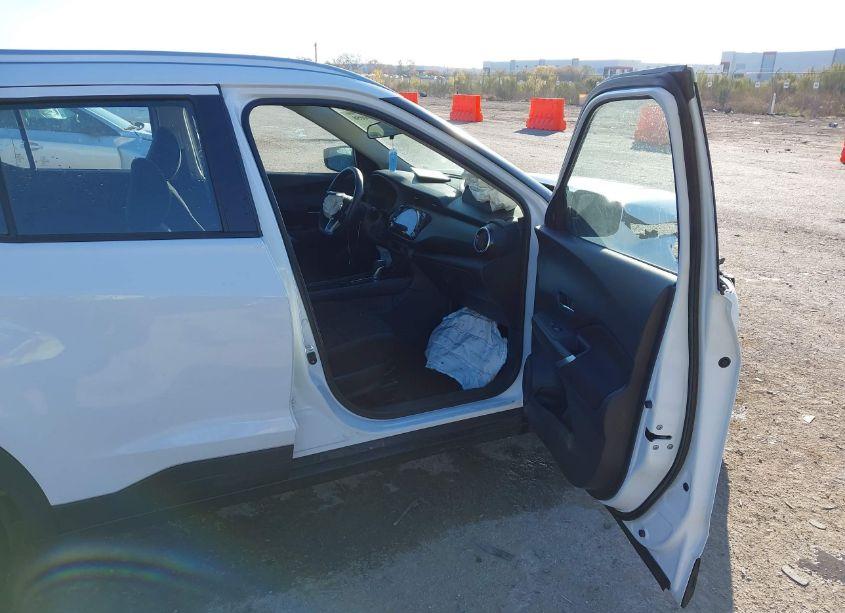 Photo 5 of 2021 Nissan Kicks SV (VIN 3N1CP5CV8ML534064)