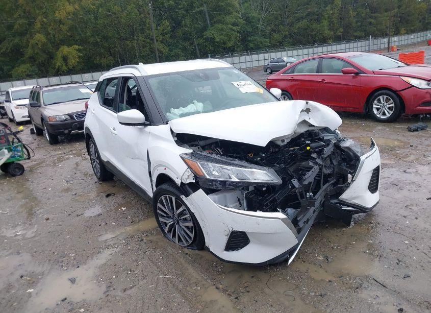 2023 Nissan Kicks SV XTRONIC CVT (VIN 3N1CP5CV8PL532447) main photo