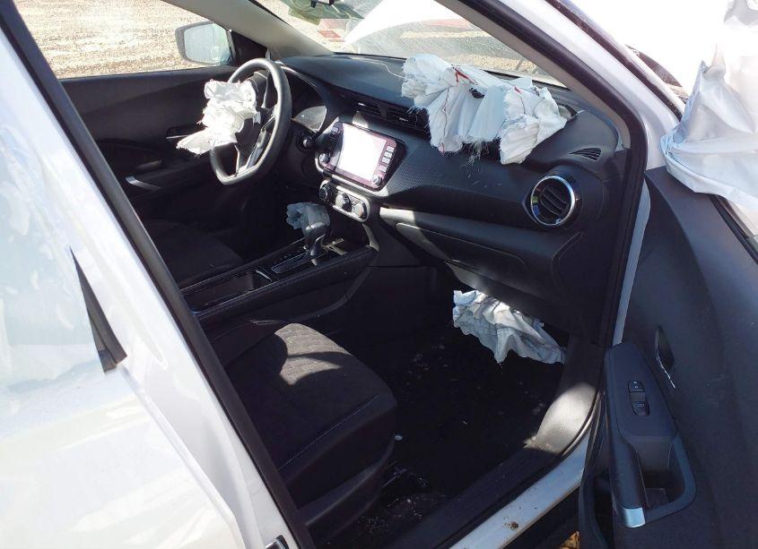 Photo 5 of 2023 Nissan Kicks SV XTRONIC CVT (VIN 3N1CP5CV8PL532447)