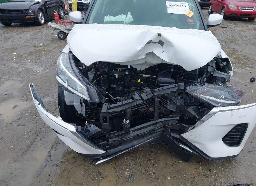 Photo 6 of 2023 Nissan Kicks SV XTRONIC CVT (VIN 3N1CP5CV8PL532447)