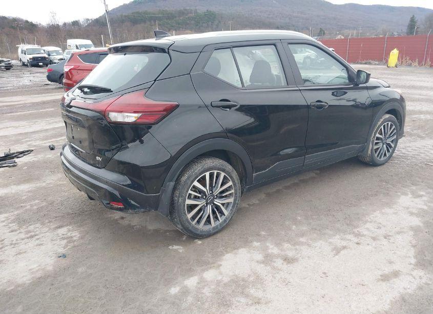 Photo 4 of 2023 Nissan Kicks SV XTRONIC CVT (VIN 3N1CP5CV8PL560099)