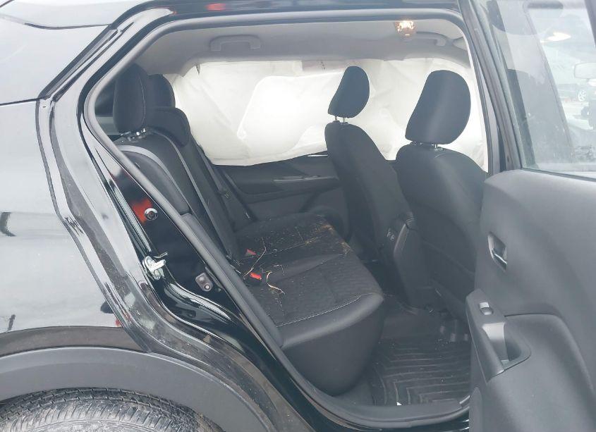 Photo 8 of 2023 Nissan Kicks SV XTRONIC CVT (VIN 3N1CP5CV8PL560099)