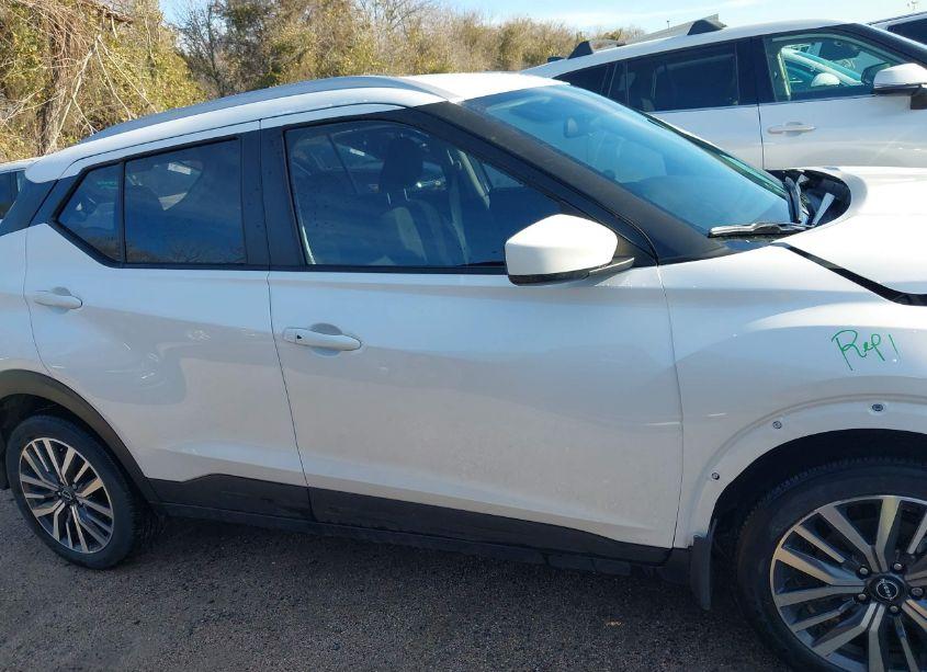 Photo 13 of 2024 Nissan Kicks SV XTRONIC CVT (VIN 3N1CP5CV8RL475122)