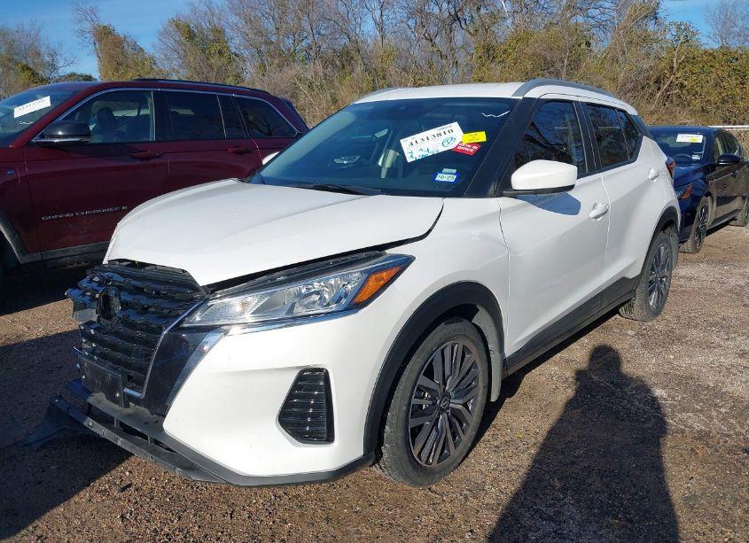 Photo 2 of 2024 Nissan Kicks SV XTRONIC CVT (VIN 3N1CP5CV8RL475122)