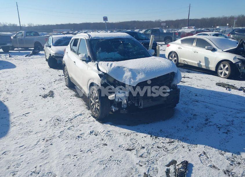 2024 Nissan Kicks SV XTRONIC CVT (VIN 3N1CP5CV8RL483513) main photo