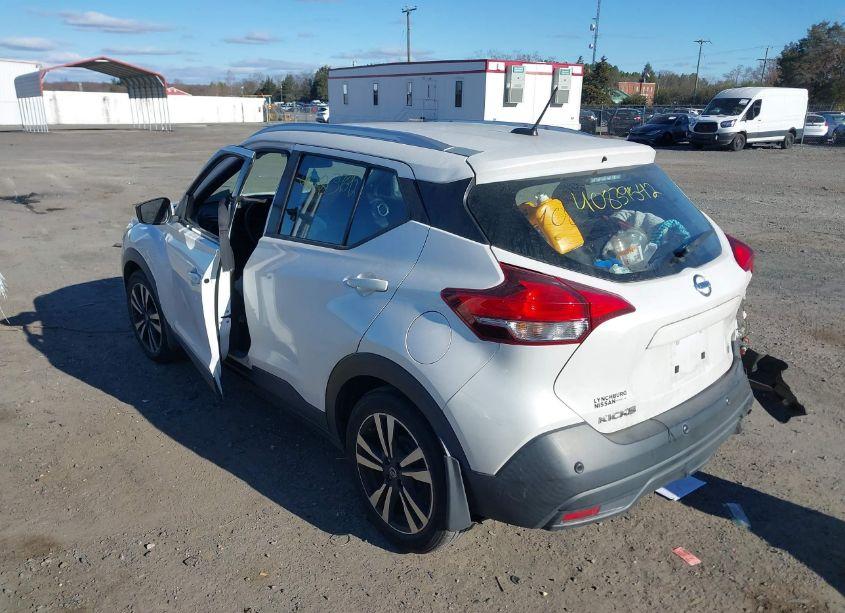 Photo 3 of 2020 Nissan Kicks SV XTRONIC CVT (VIN 3N1CP5CV9LL524593)