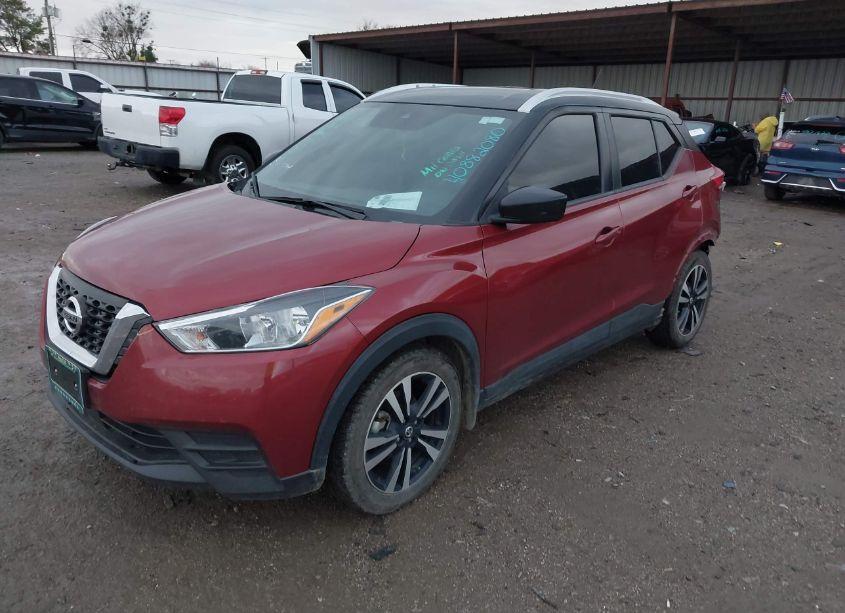 Photo 2 of 2020 Nissan Kicks SV XTRONIC CVT (VIN 3N1CP5CV9LL535934)