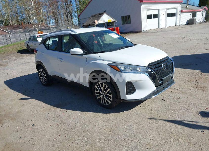 2021 Nissan Kicks SV XTRONIC CVT (VIN 3N1CP5CV9ML485943) main photo