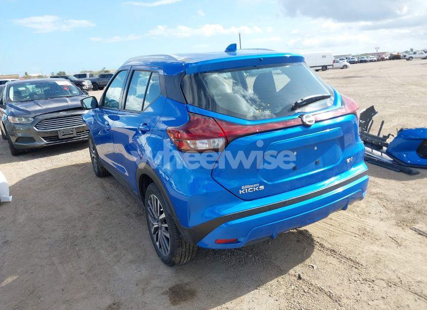 Photo 3 of 2021 Nissan Kicks SV XTRONIC CVT (VIN 3N1CP5CV9ML499843)