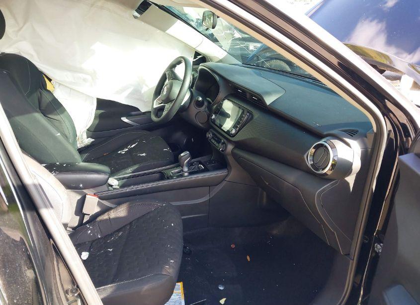 Photo 5 of 2021 Nissan Kicks SV (VIN 3N1CP5CV9ML507715)