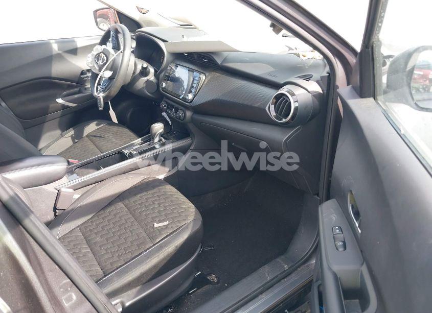 Photo 5 of 2021 Nissan Kicks SV XTRONIC CVT (VIN 3N1CP5CV9ML510792)