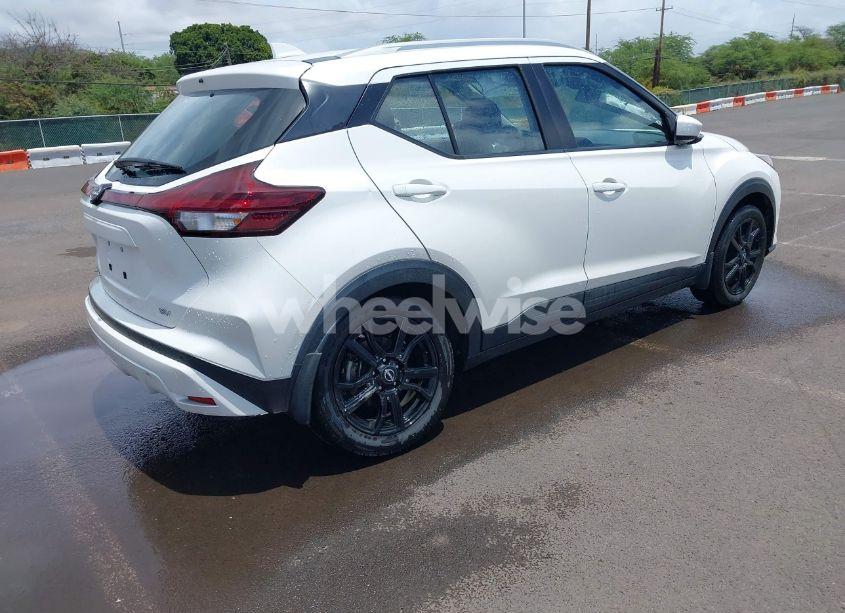 Photo 4 of 2022 Nissan Kicks SV XTRONIC CVT (VIN 3N1CP5CV9NL481697)