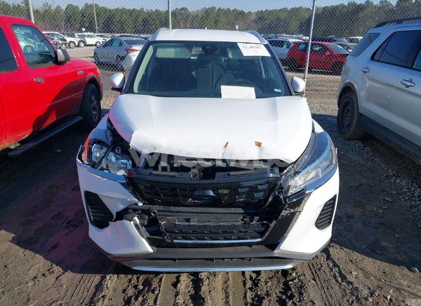 Photo 12 of 2024 Nissan Kicks SV XTRONIC CVT (VIN 3N1CP5CV9RL483245)