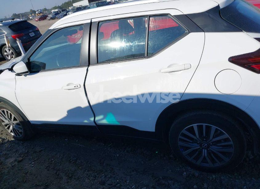 Photo 14 of 2024 Nissan Kicks SV XTRONIC CVT (VIN 3N1CP5CV9RL483245)