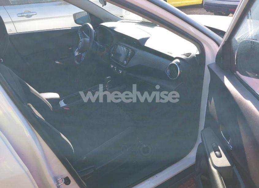 Photo 5 of 2024 Nissan Kicks SV XTRONIC CVT (VIN 3N1CP5CV9RL483245)