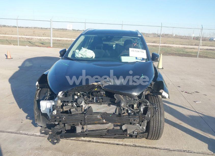 Photo 6 of 2024 Nissan Kicks SV XTRONIC CVT (VIN 3N1CP5CV9RL497002)