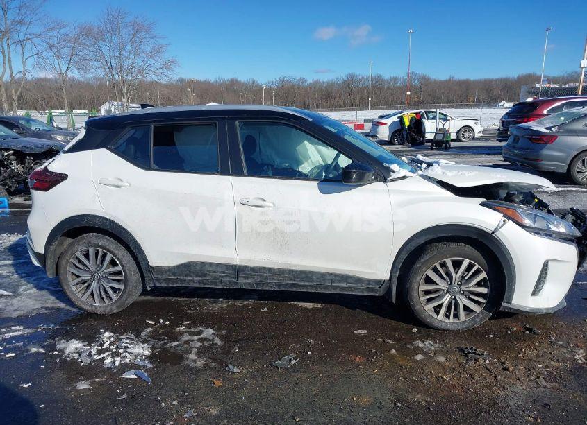 Photo 13 of 2024 Nissan Kicks SV XTRONIC CVT (VIN 3N1CP5CV9RL511934)