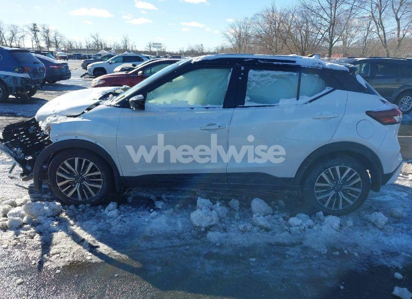 Photo 14 of 2024 Nissan Kicks SV XTRONIC CVT (VIN 3N1CP5CV9RL511934)