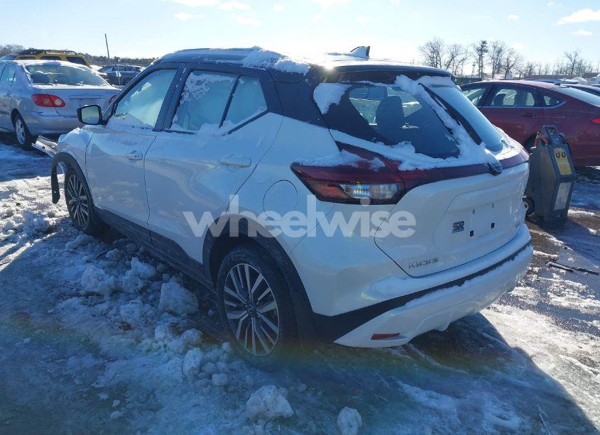 Photo 3 of 2024 Nissan Kicks SV XTRONIC CVT (VIN 3N1CP5CV9RL511934)