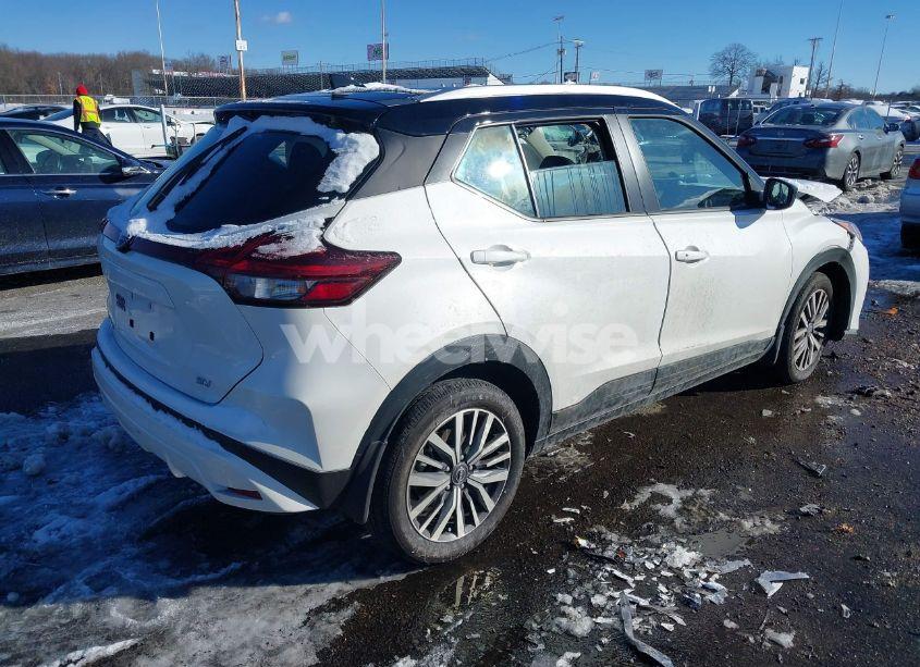 Photo 4 of 2024 Nissan Kicks SV XTRONIC CVT (VIN 3N1CP5CV9RL511934)