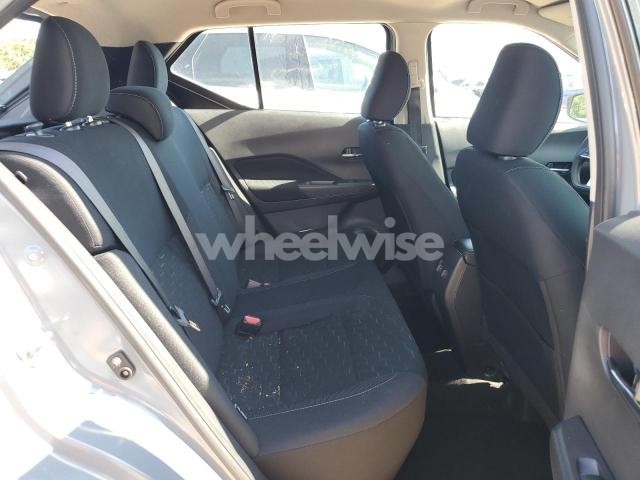 Photo 2 of 2024 NISSAN KICKS SV N/A (VIN 3N1CP5CV9RL557232)