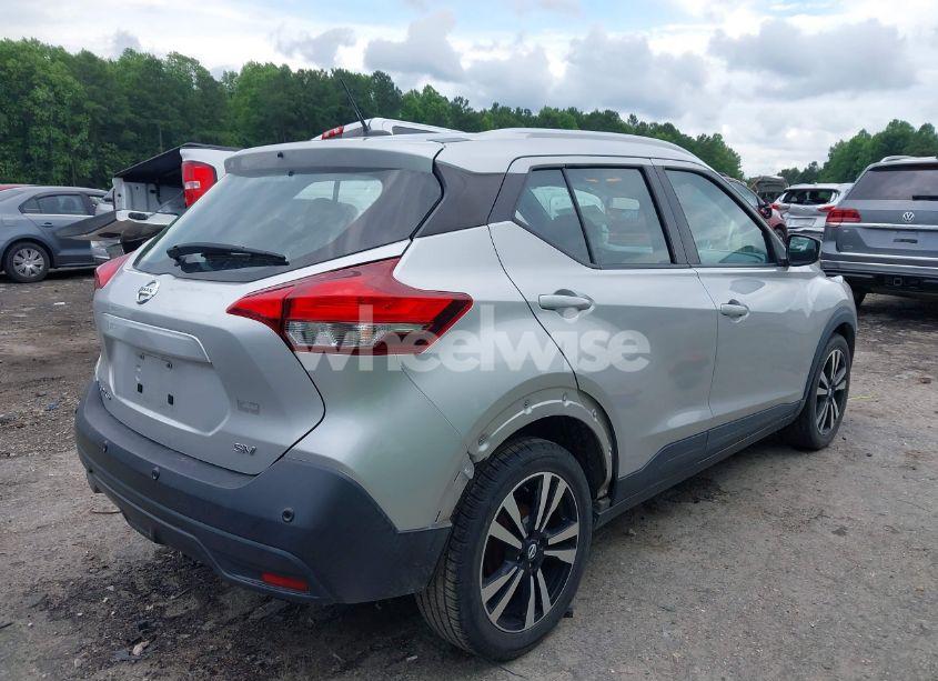 Photo 4 of 2020 Nissan Kicks SV XTRONIC CVT (VIN 3N1CP5CVXLL510122)
