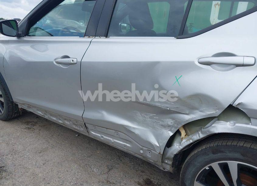 Photo 6 of 2020 Nissan Kicks SV XTRONIC CVT (VIN 3N1CP5CVXLL510122)