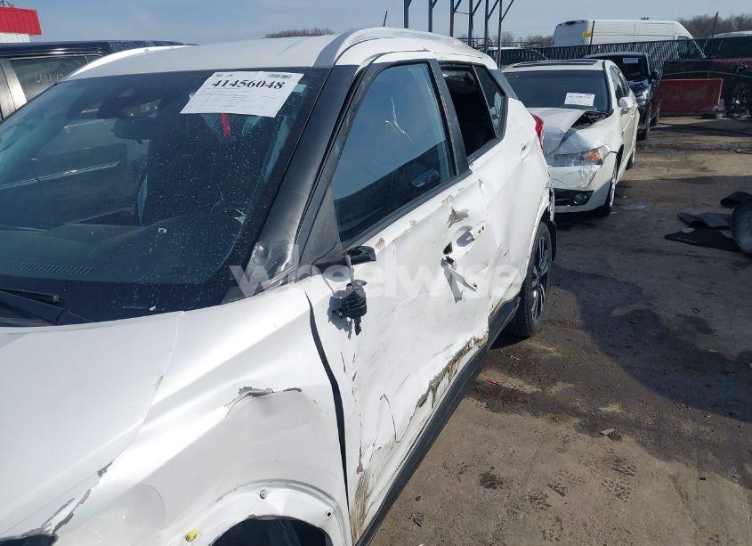 Photo 18 of 2020 Nissan Kicks SV XTRONIC CVT (VIN 3N1CP5CVXLL545212)