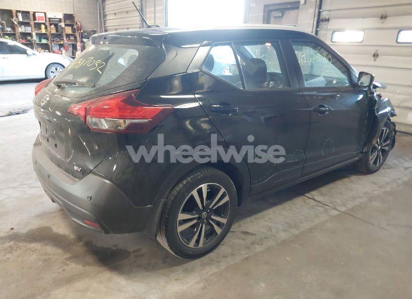 Photo 4 of 2020 Nissan Kicks SV XTRONIC CVT (VIN 3N1CP5CVXLL548384)