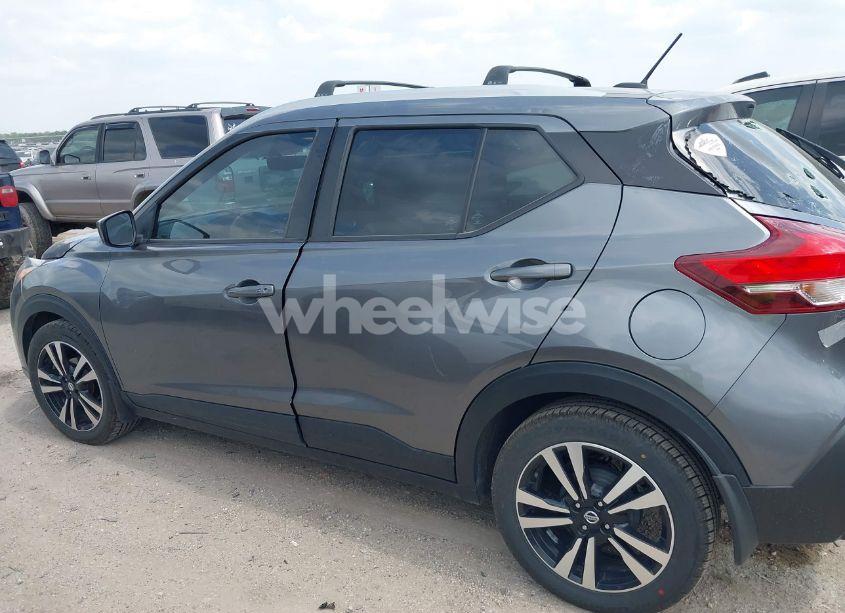 Photo 14 of 2020 Nissan Kicks SV XTRONIC CVT (VIN 3N1CP5CVXLL553648)