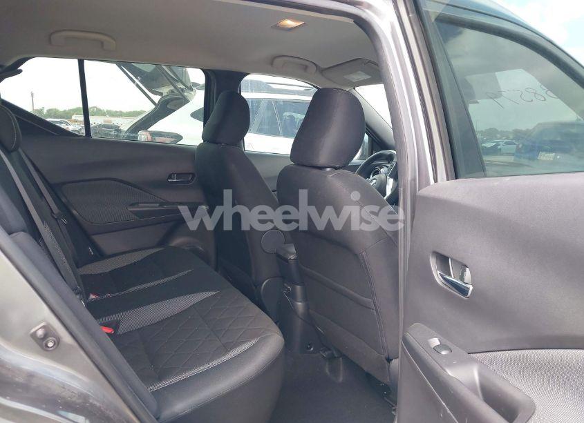 Photo 8 of 2020 Nissan Kicks SV XTRONIC CVT (VIN 3N1CP5CVXLL553648)