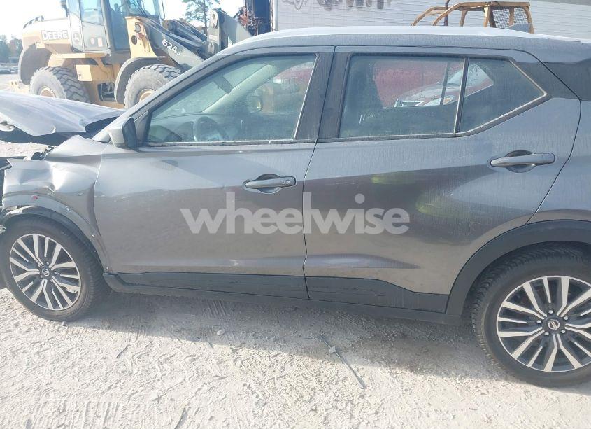 Photo 14 of 2021 Nissan Kicks SV XTRONIC CVT (VIN 3N1CP5CVXML480993)