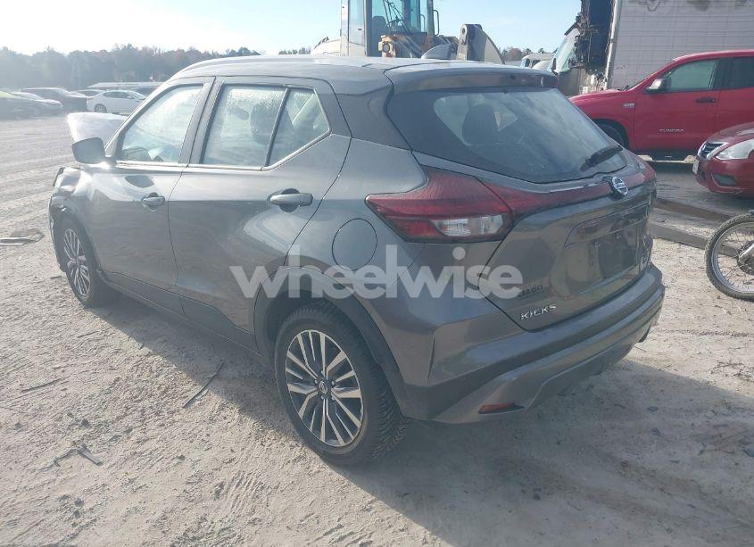 Photo 3 of 2021 Nissan Kicks SV XTRONIC CVT (VIN 3N1CP5CVXML480993)