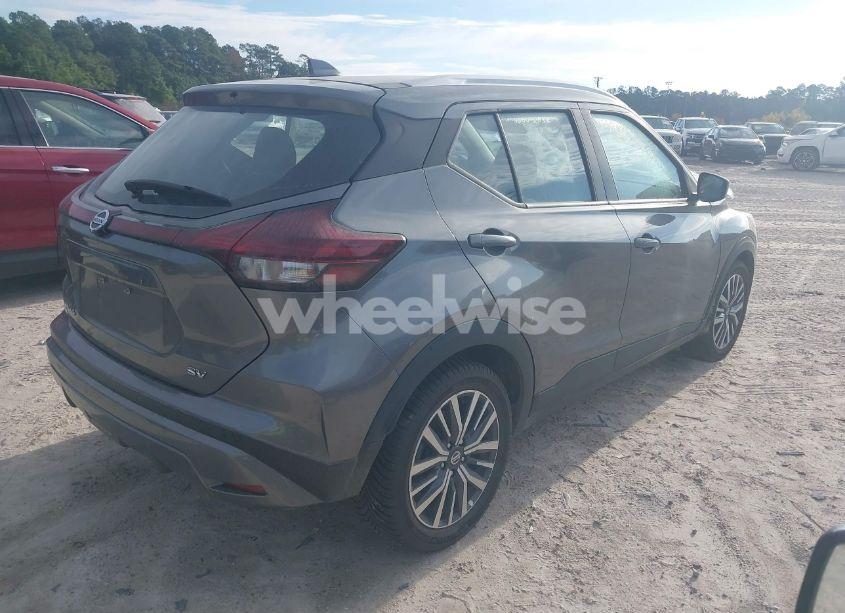 Photo 4 of 2021 Nissan Kicks SV XTRONIC CVT (VIN 3N1CP5CVXML480993)