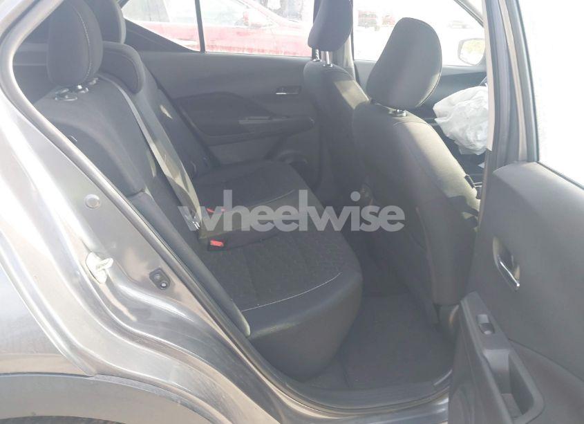 Photo 8 of 2021 Nissan Kicks SV XTRONIC CVT (VIN 3N1CP5CVXML480993)