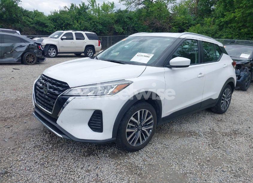 Photo 2 of 2021 Nissan Kicks SV XTRONIC CVT (VIN 3N1CP5CVXML481254)