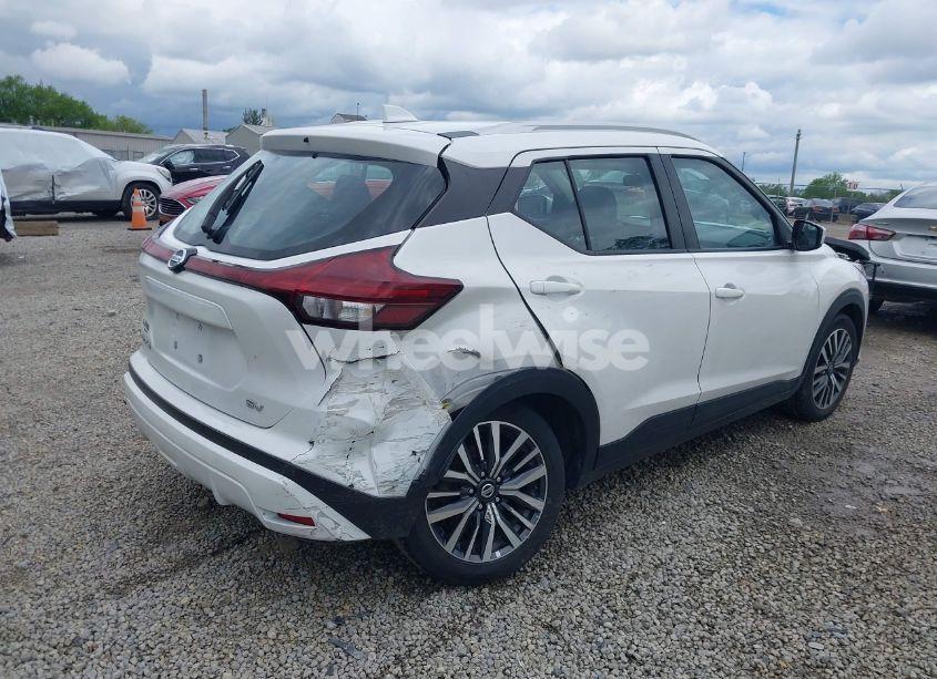 Photo 4 of 2021 Nissan Kicks SV XTRONIC CVT (VIN 3N1CP5CVXML481254)