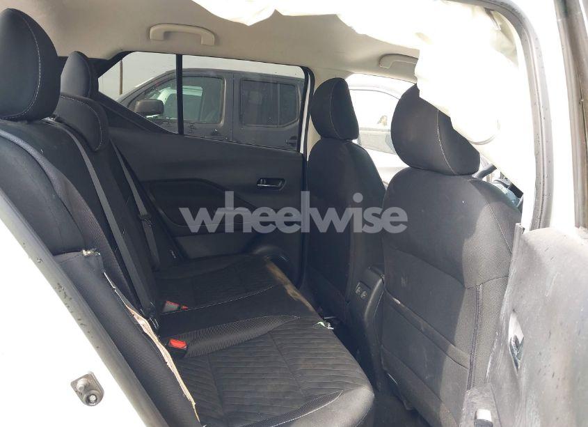 Photo 8 of 2021 Nissan Kicks SV XTRONIC CVT (VIN 3N1CP5CVXML487104)