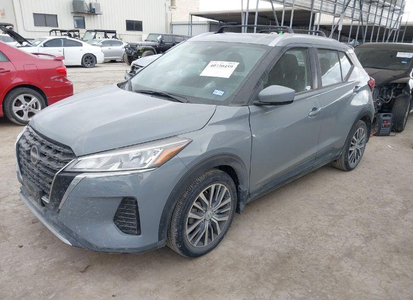 Photo 2 of 2022 Nissan Kicks SV XTRONIC CVT (VIN 3N1CP5CVXNL505652)