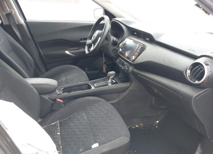 Photo 5 of 2022 Nissan Kicks SV XTRONIC CVT (VIN 3N1CP5CVXNL505652)