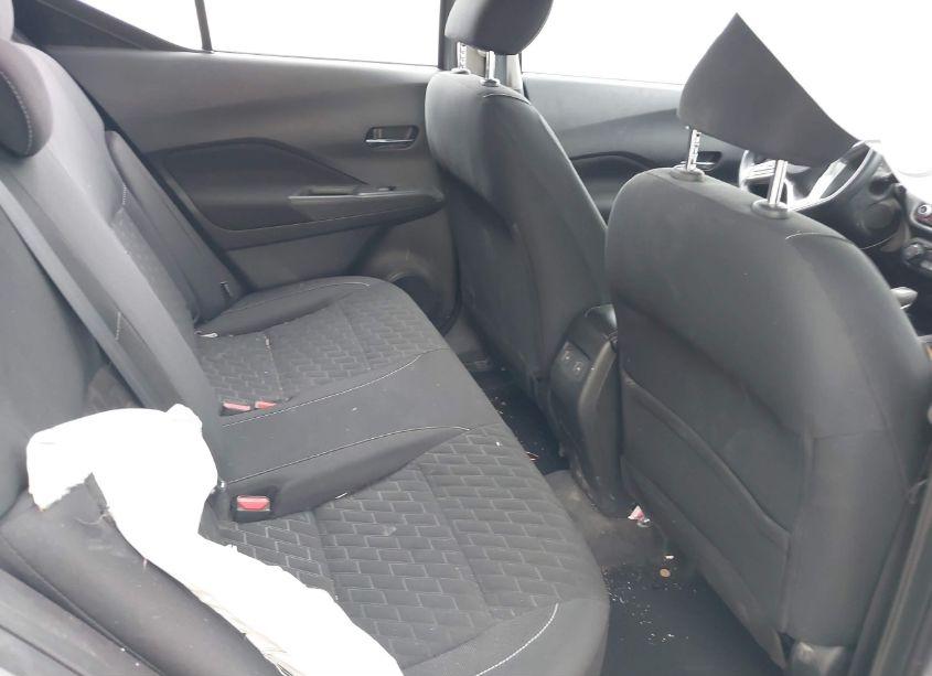 Photo 8 of 2022 Nissan Kicks SV XTRONIC CVT (VIN 3N1CP5CVXNL505652)