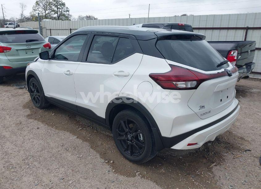 Photo 3 of 2023 Nissan Kicks SV XTRONIC CVT (VIN 3N1CP5CVXPL488337)