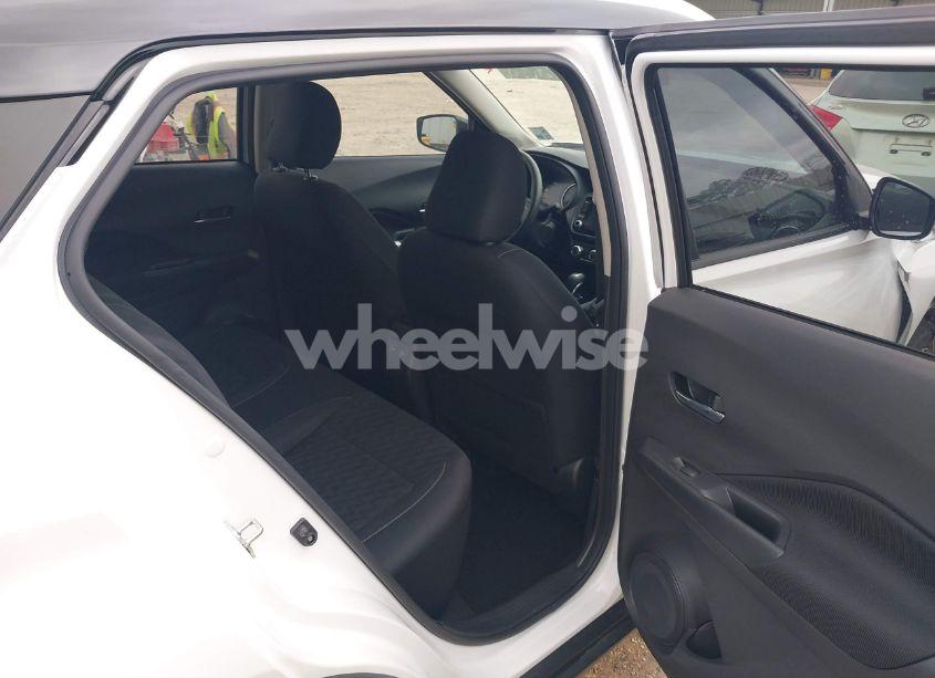 Photo 8 of 2023 Nissan Kicks SV XTRONIC CVT (VIN 3N1CP5CVXPL488337)