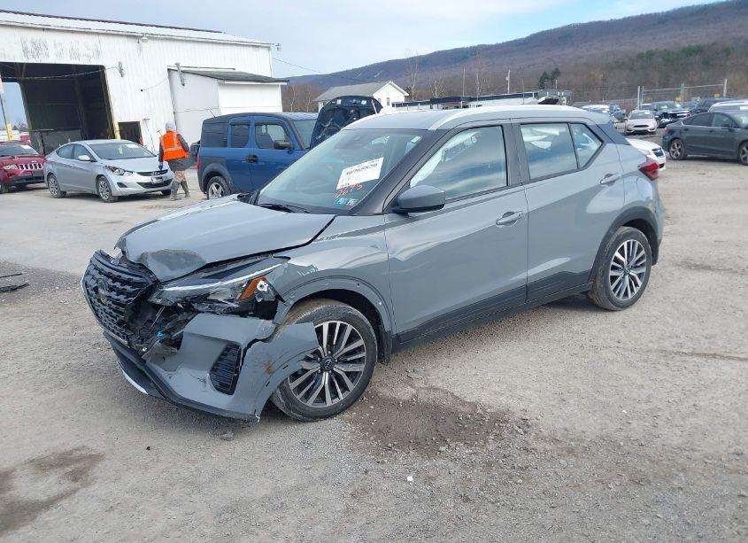 Photo 2 of 2023 Nissan Kicks SV XTRONIC CVT (VIN 3N1CP5CVXPL500695)