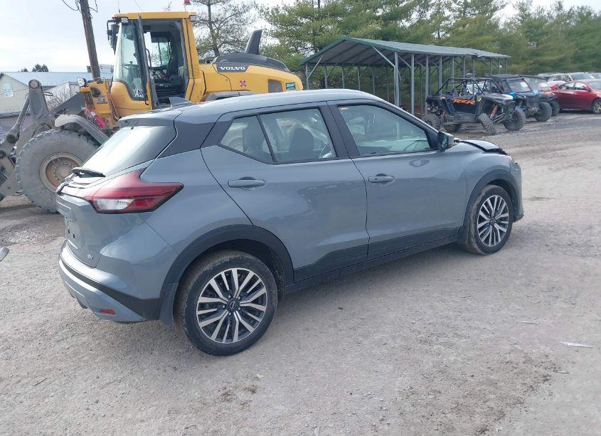 Photo 4 of 2023 Nissan Kicks SV XTRONIC CVT (VIN 3N1CP5CVXPL500695)
