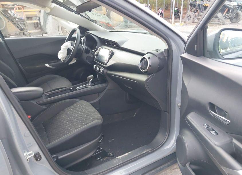 Photo 5 of 2023 Nissan Kicks SV XTRONIC CVT (VIN 3N1CP5CVXPL500695)