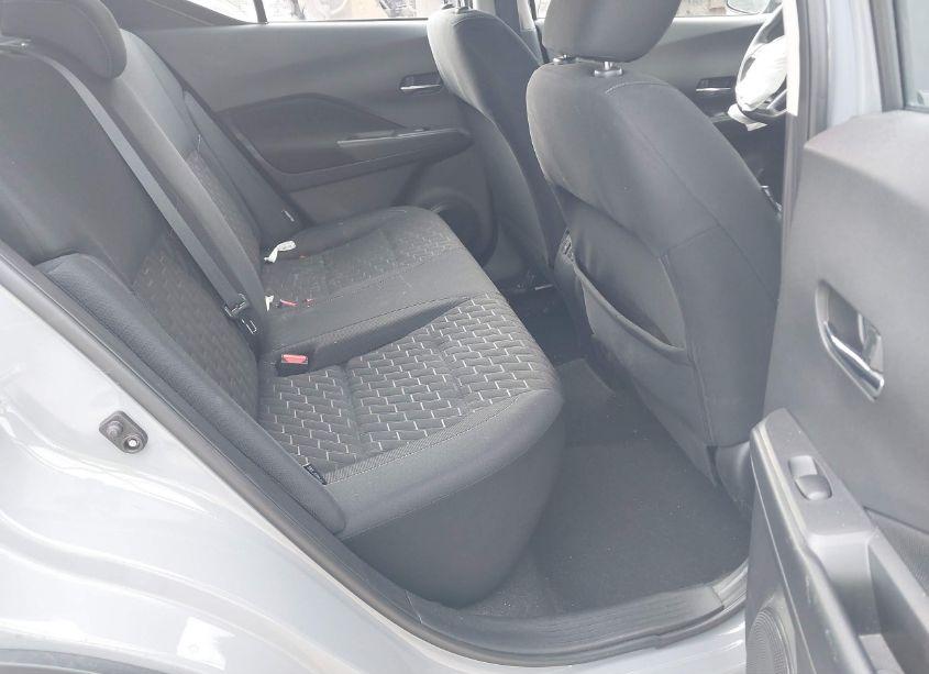 Photo 8 of 2023 Nissan Kicks SV XTRONIC CVT (VIN 3N1CP5CVXPL500695)